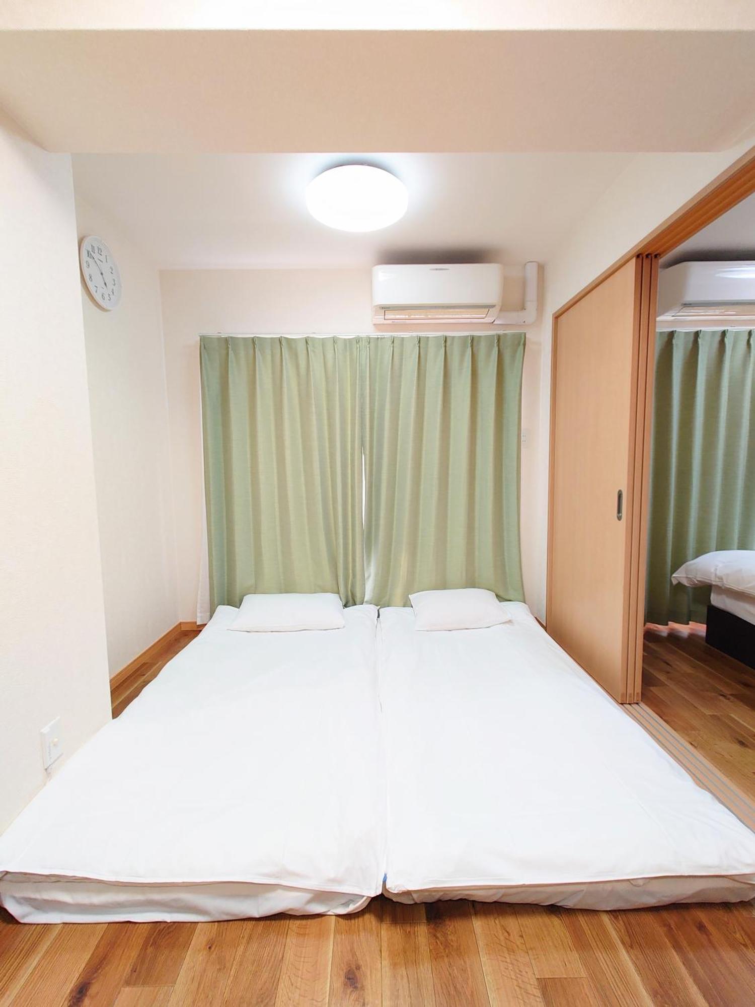 Mezon Akihabara Guest House Tokyo Exterior photo